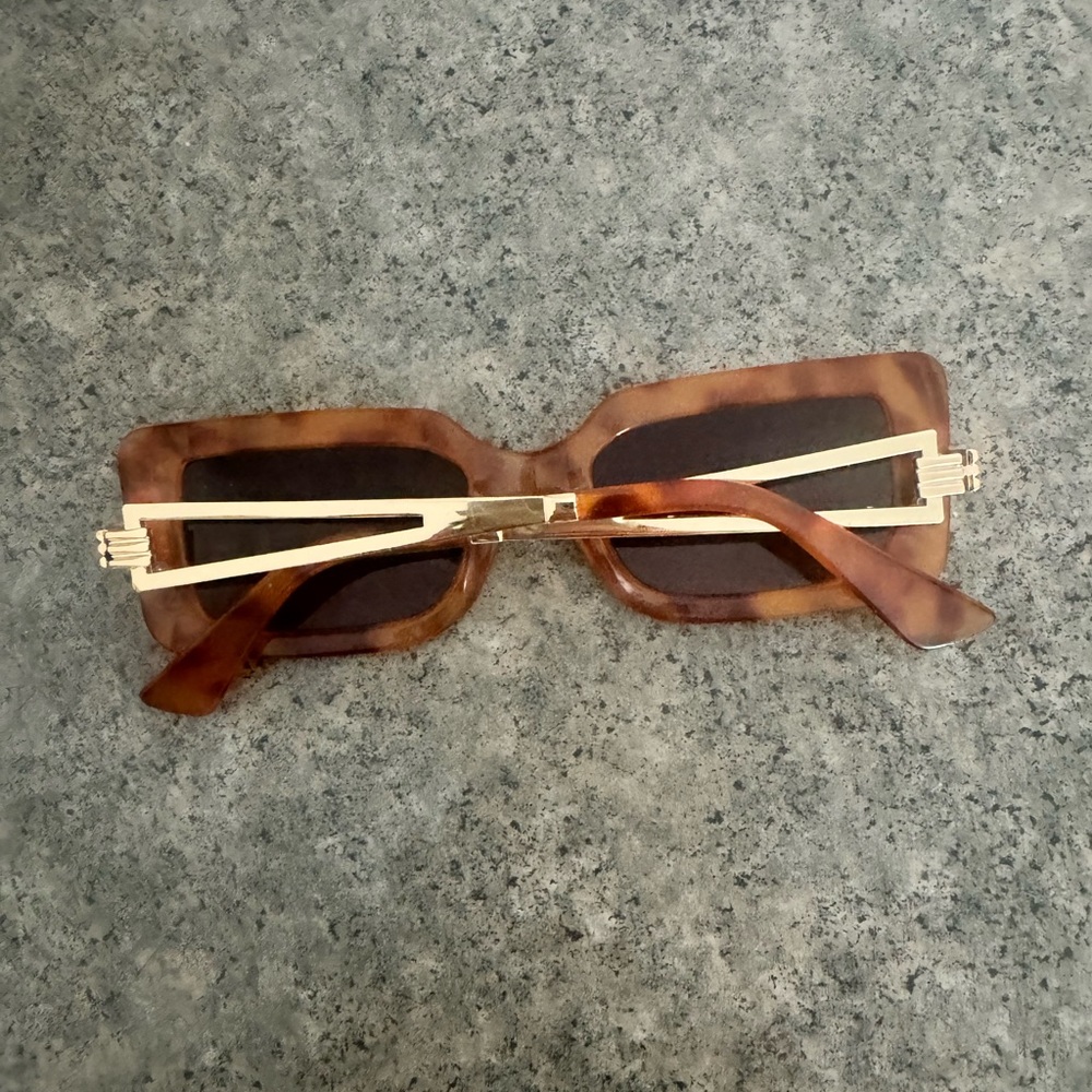 Tortoise Shell Sunglasses - image 3